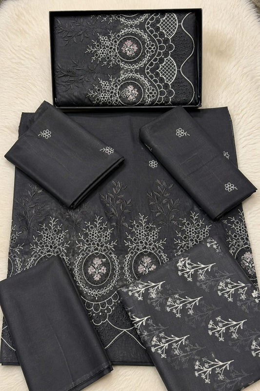 Taiba noor Lawn embroidered 3Pc